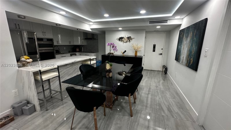 Comprar apartamento en Del Prado South Tower 702