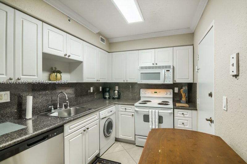 Property photo # 3