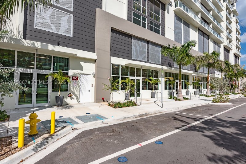 Condo for sale at 26 Edgewater 604