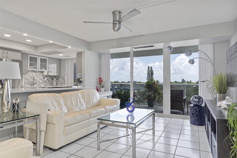 Condo for sale at Vantage View 602