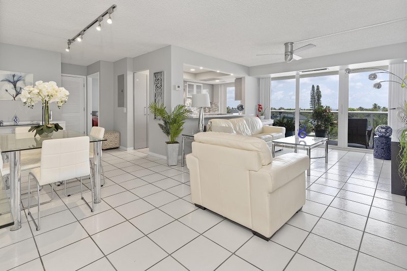 Condo for sale at Vantage View 602