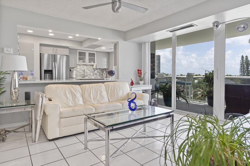 Condo for sale at Vantage View 602