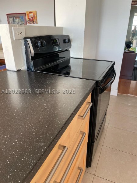 Condo for sale at Del Prado South Tower 1701