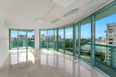 Comprar apartamento no 6000 Indian Creek 14B