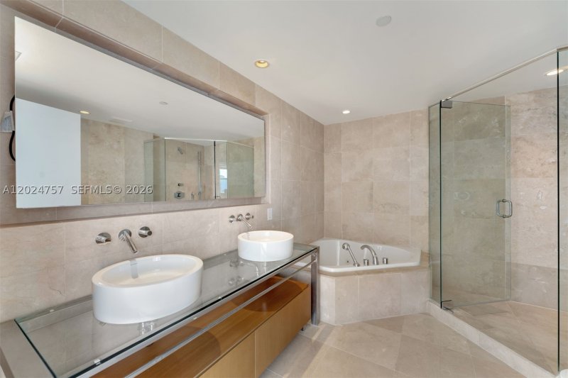 Comprar apartamento en 6000 Indian Creek 14B