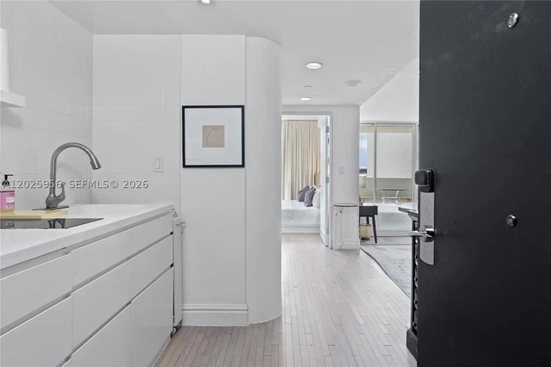 Condo for sale at 1100 West Condo (Mondrian located) 427