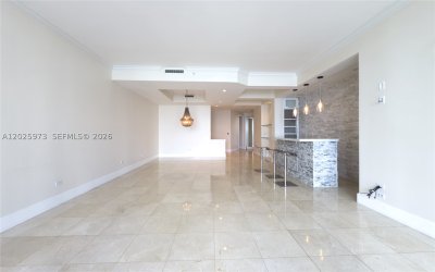 Comprar apartamento en Three Tequesta Point 306