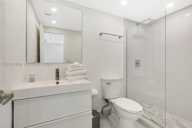 Condo for sale at Castle Beach Club 928