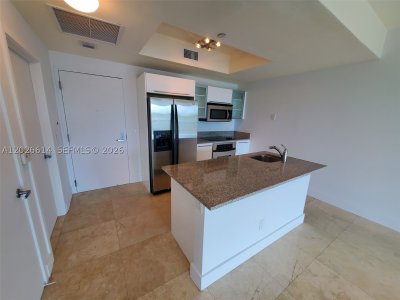Aluguel de apartamento no Marina Blue 311