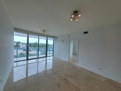 Aluguel de apartamento no Marina Blue 311