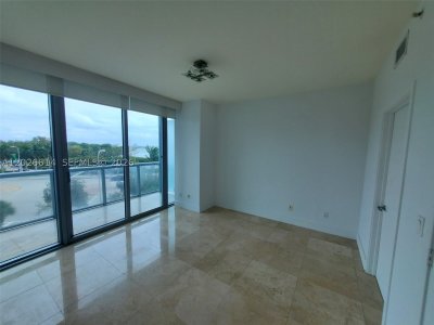 Aluguel de apartamento no Marina Blue 311
