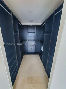 Aluguel de apartamento no Marina Blue 311