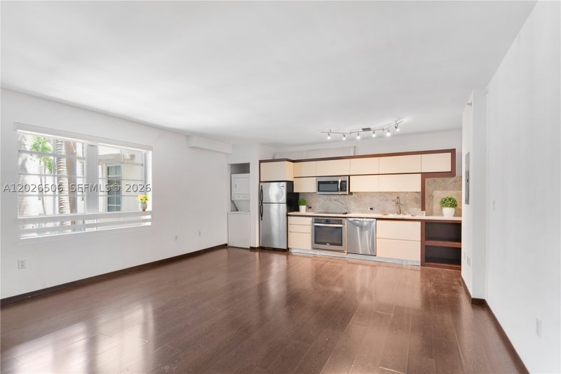 Condo for sale at Artecity Governor 212