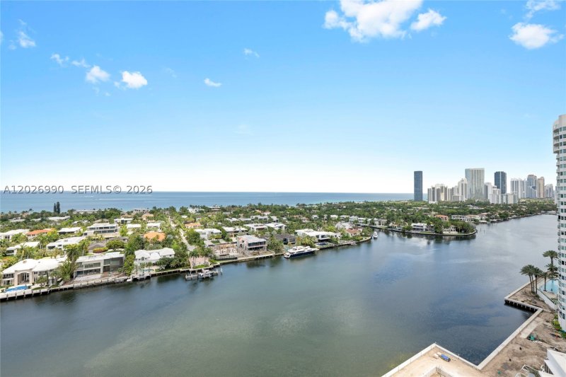 Condo for sale at Waterview 2146