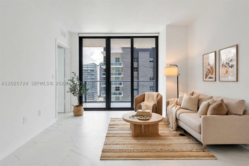 Comprar apartamento en Dua Miami - SLS Brickell Condo 3211