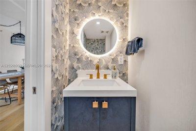 Aluguel de apartamento no The Collins Condo 1404