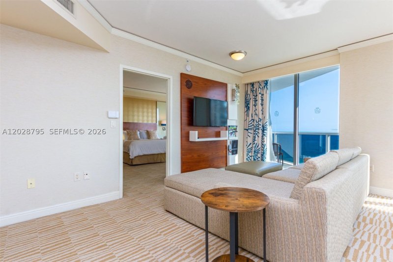 Condo for sale at Trump International Sonesta Beach Resort 1414