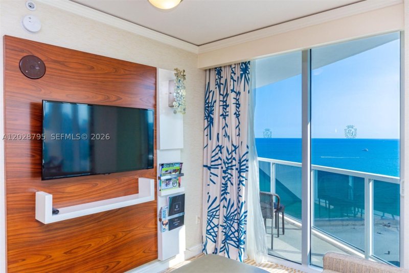 Condo for sale at Trump International Sonesta Beach Resort 1414