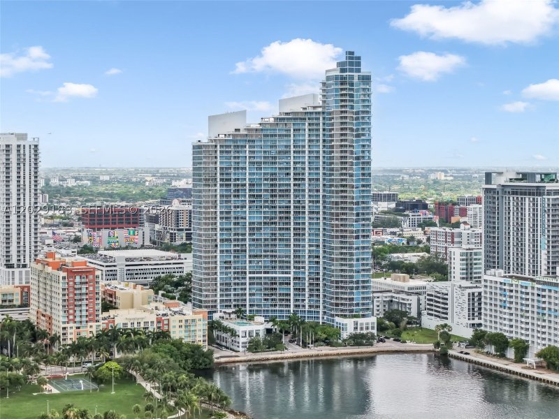 Apartment for rent at Paramount Bay 2603