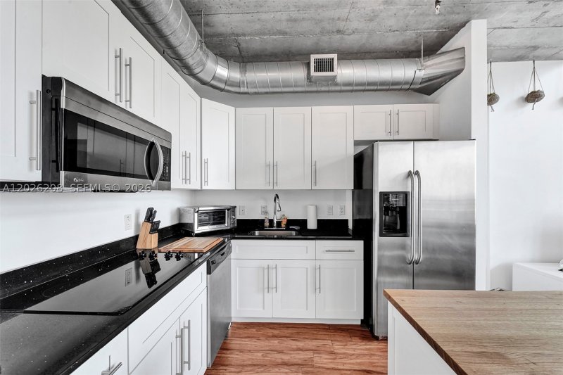 Apartment for rent at Neo Vertika Brickell PHI12
