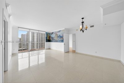 Comprar apartamento no One Miami East Tower 2219