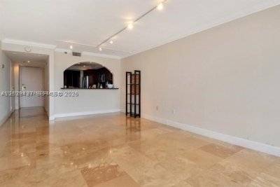 Comprar apartamento en The Venetia 16H