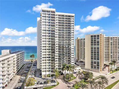 Comprar apartamento en Parker Tower 208