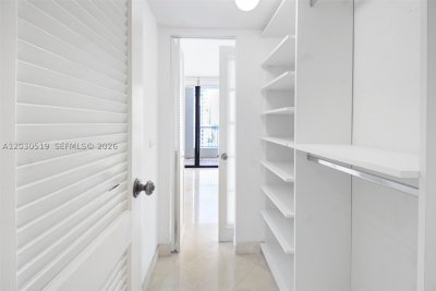 Aluguel de apartamento no The Venetia 31C