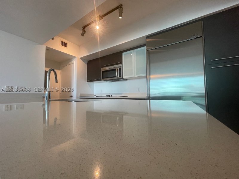 Comprar apartamento en 500 Brickell East Tower 3105
