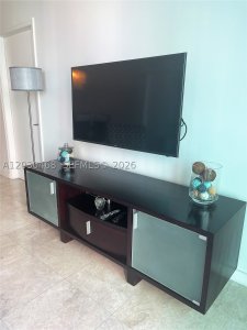 Comprar apartamento en 500 Brickell East Tower 3105