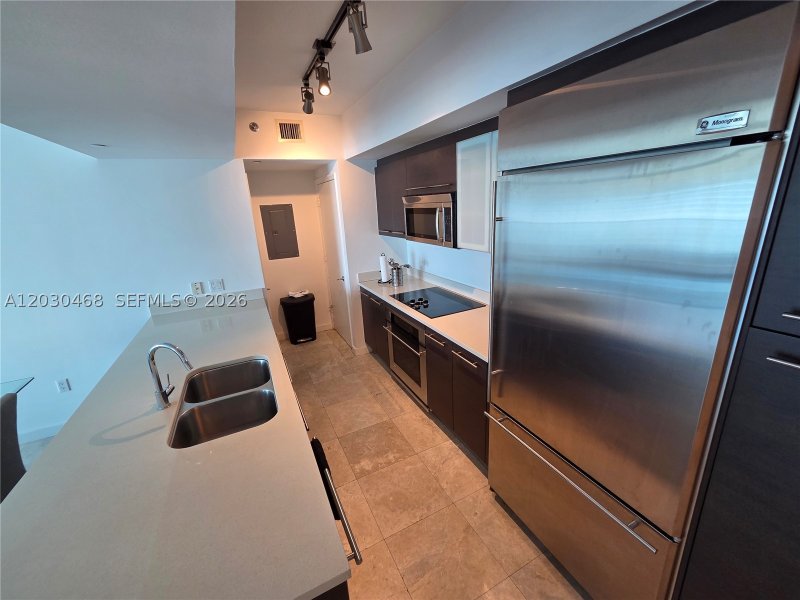 Comprar apartamento en 500 Brickell East Tower 3105