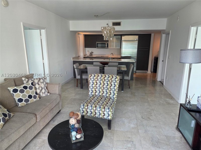 Comprar apartamento en 500 Brickell East Tower 3105