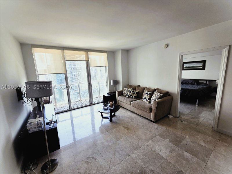 Comprar apartamento en 500 Brickell East Tower 3105
