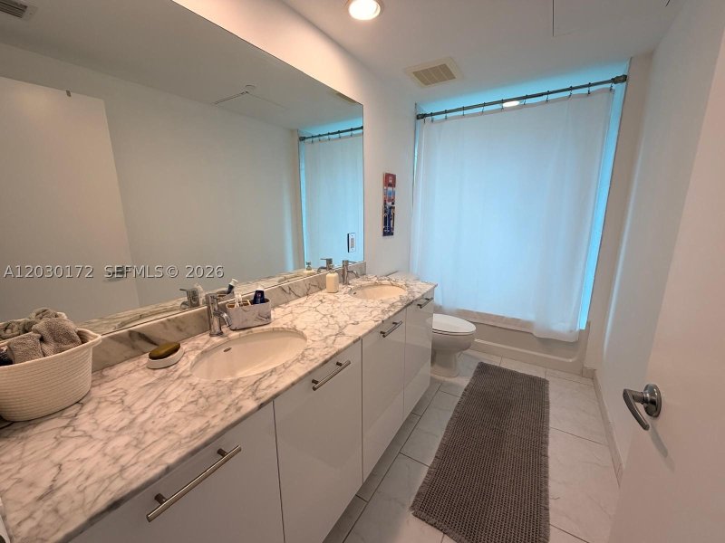Apartment for rent at The Plaza Tower II 3600