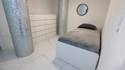 Comprar apartamento en The Wave Condo L04