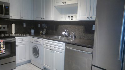 Comprar apartamento en The Wave Condo L04