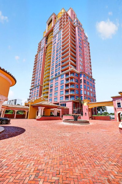 Apartment for rent at The Palms Fort Lauderdale 8b
