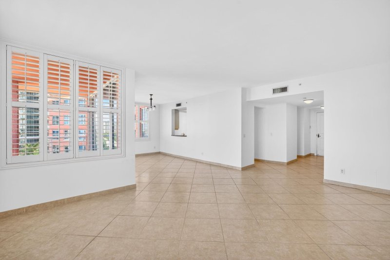 Apartment for rent at The Palms Fort Lauderdale 8b