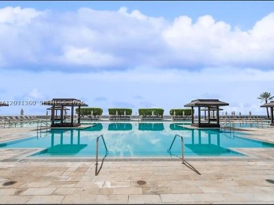 Aluguel de apartamento no Beach Club Three 3101