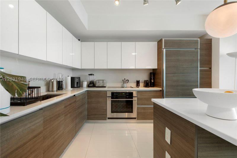 Condo for sale at 1100 Millecento 3810