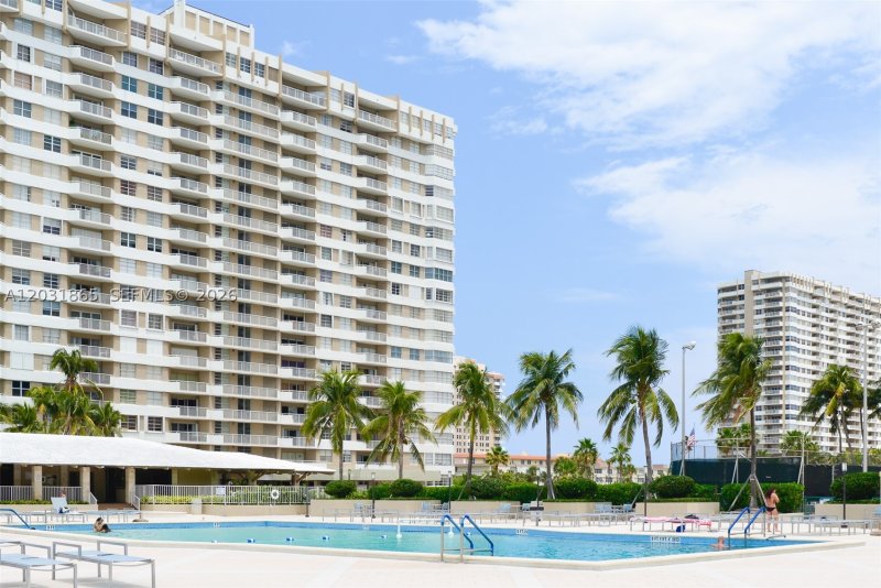Condo for sale at The Hemispheres 4G