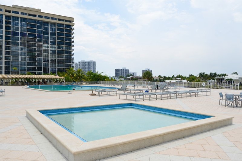 Condo for sale at The Hemispheres 4G