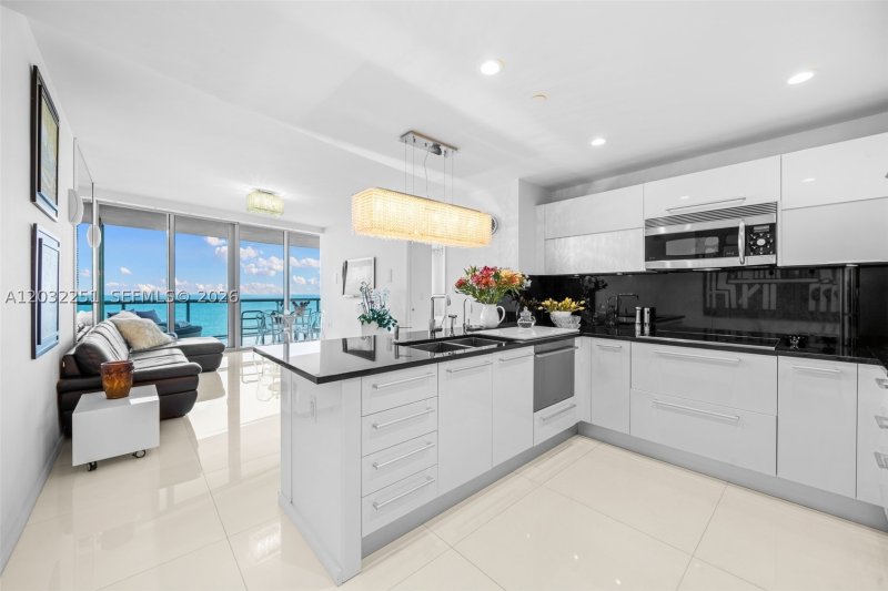 Apartment for rent at Jade Ocean 1802