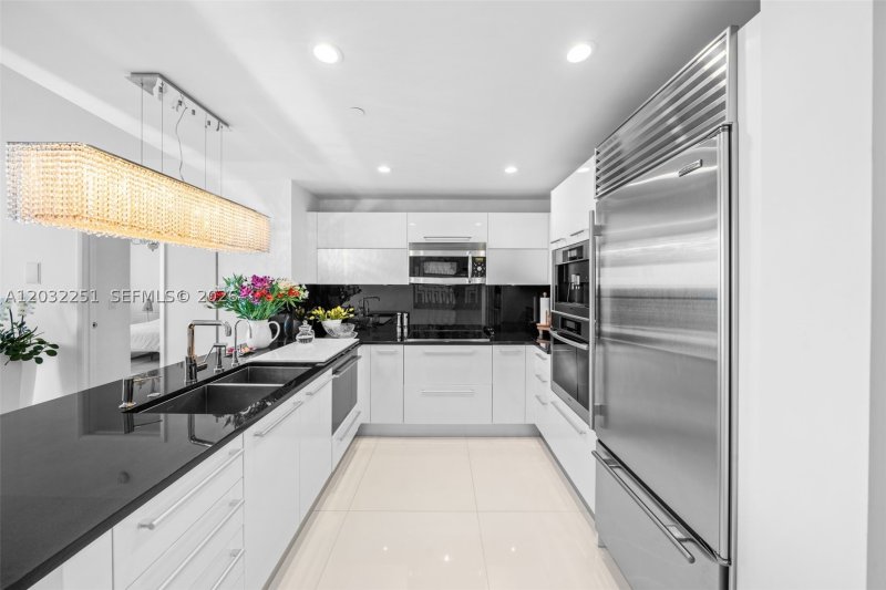 Apartment for rent at Jade Ocean 1802