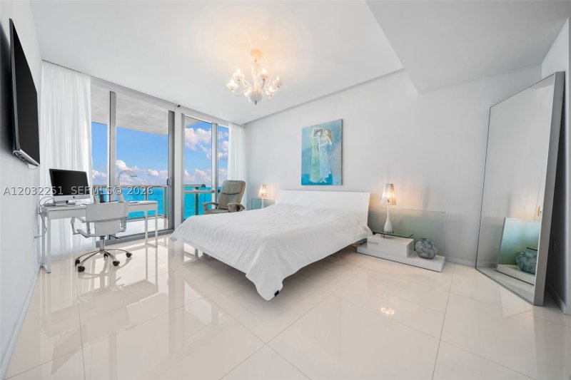Apartment for rent at Jade Ocean 1802