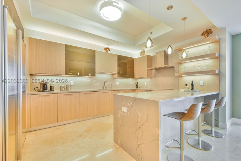 Apartment for rent at Continuum I South 2806