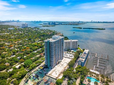 Comprar apartamento en Palm Bay Yacht Club 2404