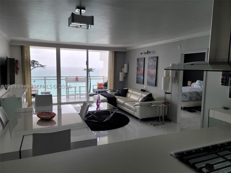 Condo for sale at Parker Plaza Estates 1815
