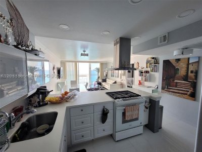Comprar apartamento no Parker Plaza Estates 1815