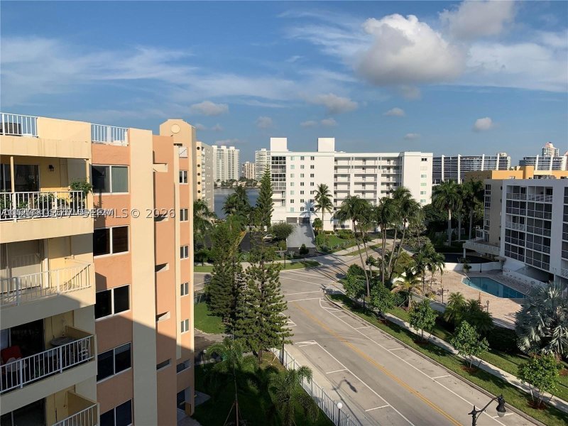 Comprar apartamento en Marbella Tower 702